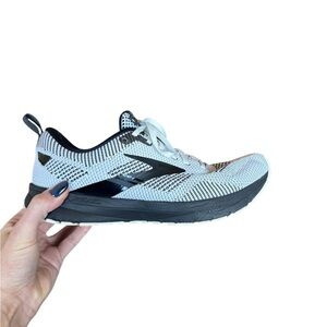 Brooks Men's White and Black Athletic Shoes